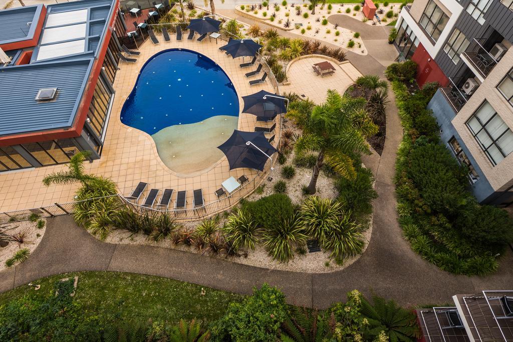 The Esplanade Resort And Spa Лейкс Ентранс Екстериор снимка